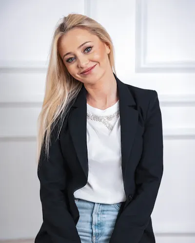 Aneta Ryśkiewicz | Fotograf📍Kielce • SESJE WIZERUNKOWE | content creator